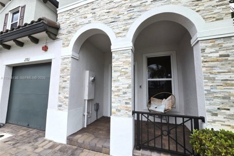 Adosado en alquiler en Lauderhill, Florida, 3 dormitorios, 159.05 m2 № 2046655 - foto 3