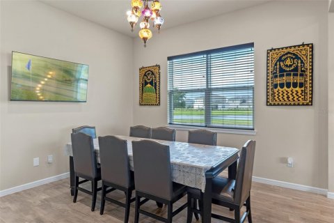 Casa en venta en Orlando, Florida, 5 dormitorios, 309.64 m2 № 1919924 - foto 5