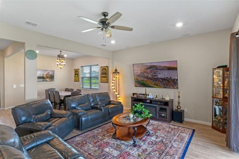 Casa en venta en Orlando, Florida, 5 dormitorios, 309.64 m2 № 1919924 - foto 23