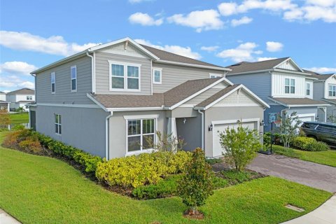 Casa en venta en Orlando, Florida, 5 dormitorios, 309.64 m2 № 1919924 - foto 2