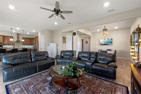Casa en venta en Orlando, Florida, 5 dormitorios, 309.64 m2 № 1919924 - foto 24