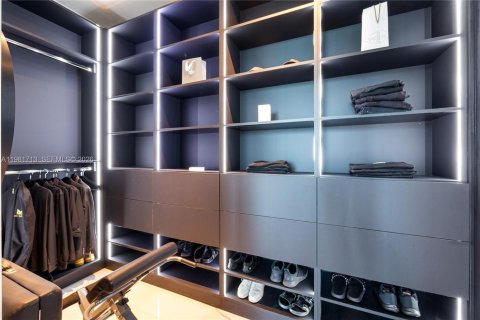 Copropriété à louer à Miami, Floride: 3 chambres, 195.84 m2 № 2080134 - photo 11