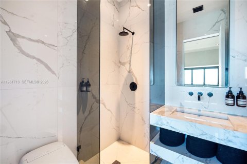 Copropriété à louer à Miami, Floride: 3 chambres, 195.84 m2 № 2080134 - photo 21