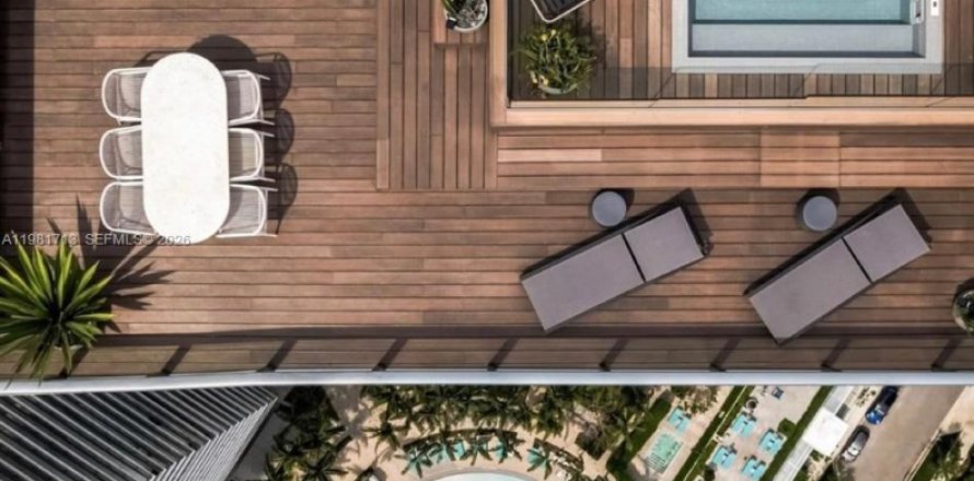 Condo à Miami, Floride, 3 chambres  № 2080134