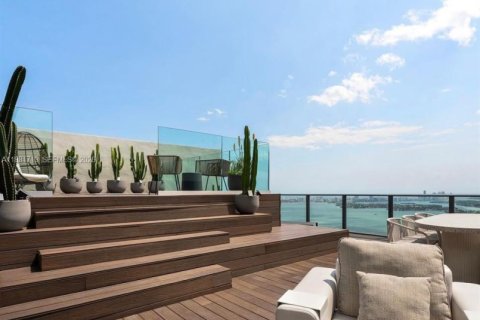 Copropriété à louer à Miami, Floride: 3 chambres, 195.84 m2 № 2080134 - photo 14