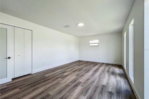 House in Orlando, Florida 4 bedrooms, 167.5 sq.m. № 1795786 - photo 25