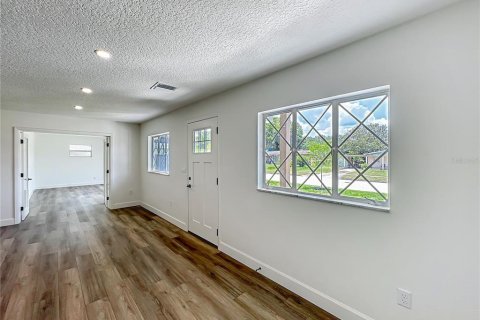 House in Orlando, Florida 4 bedrooms, 167.5 sq.m. № 1795786 - photo 21