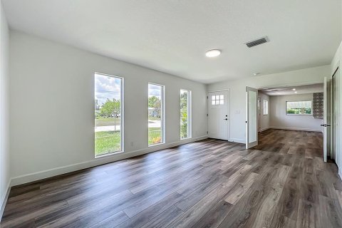 House in Orlando, Florida 4 bedrooms, 167.5 sq.m. № 1795786 - photo 27