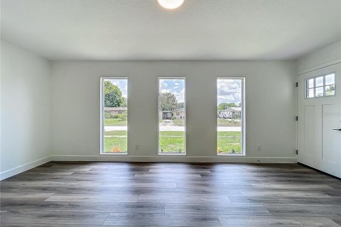 House in Orlando, Florida 4 bedrooms, 167.5 sq.m. № 1795786 - photo 28