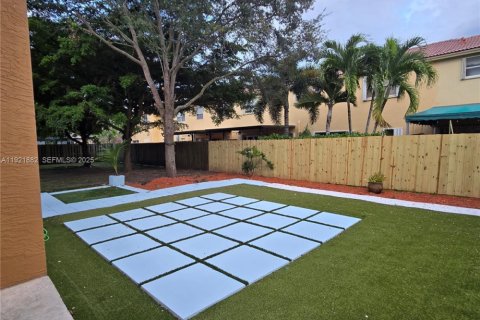 Casa en alquiler en Homestead, Florida, 3 dormitorios, 195.56 m2 № 1976672 - foto 8