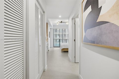 Condo in Miami, Florida  № 2082367 - photo 4