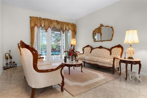House in Montverde, Florida 4 bedrooms, 260.03 sq.m. № 1899364 - photo 4