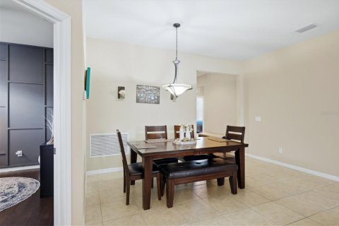 Villa ou maison à vendre à Bradenton, Floride: 3 chambres, 176.61 m2 № 2347882 - photo 10