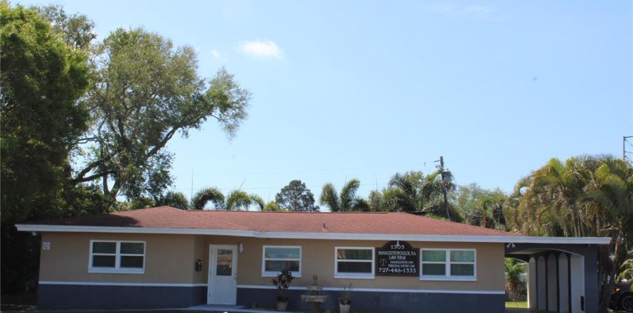 Propiedad comercial en Clearwater, Florida 130.53 m2 № 1613558