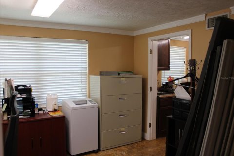 Propiedad comercial en alquiler en Clearwater, Florida, 130.53 m2 № 1613558 - foto 9