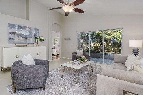 Casa en venta en Tampa, Florida, 4 dormitorios, 226.03 m2 № 1803182 - foto 13
