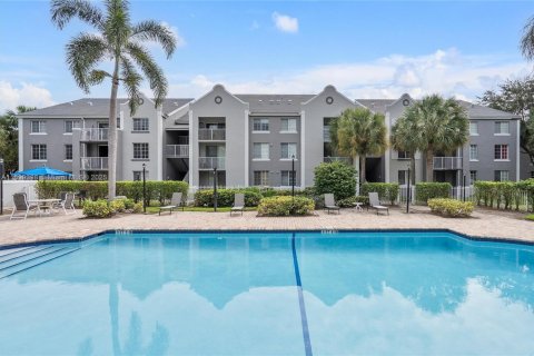 Condo in Pembroke Pines, Florida, 1 bedroom  № 1953802 - photo 18