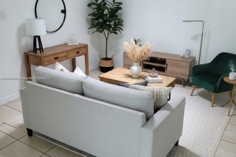 Condo in Pembroke Pines, Florida, 1 bedroom  № 1953802 - photo 5