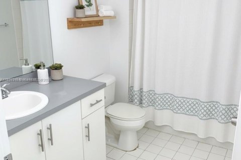 Condo in Pembroke Pines, Florida, 1 bedroom  № 1953802 - photo 6