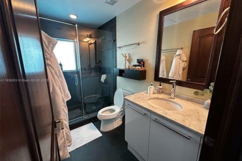 Condominio en venta en Miami, Florida, 2 dormitorios, 146.32 m2 № 1834314 - foto 10