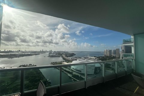 Condominio en venta en Miami, Florida, 2 dormitorios, 146.32 m2 № 1834314 - foto 9