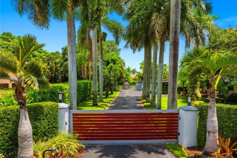 Casa en venta en Miami, Florida, 5 dormitorios, 284 m2 № 2248460 - foto 5