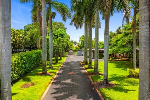 Casa en venta en Miami, Florida, 5 dormitorios, 284 m2 № 2248460 - foto 2