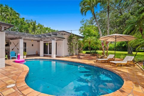 Casa en venta en Miami, Florida, 5 dormitorios, 284 m2 № 2248460 - foto 8