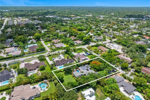 Casa en venta en Miami, Florida, 5 dormitorios, 284 m2 № 2248460 - foto 10