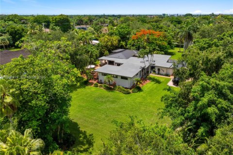 Casa en venta en Miami, Florida, 5 dormitorios, 284 m2 № 2248460 - foto 14