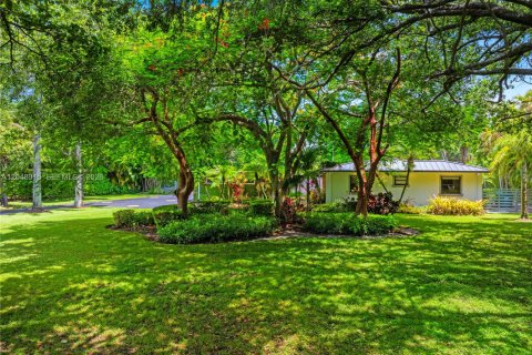 Casa en venta en Miami, Florida, 5 dormitorios, 284 m2 № 2248460 - foto 4