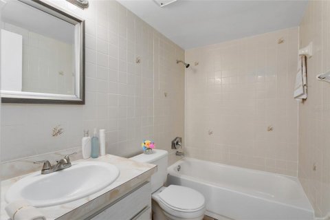 Townhouse in Kissimmee, Florida 2 bedrooms, 77.11 sq.m. № 1917893 - photo 6