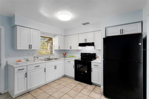 Townhouse in Kissimmee, Florida 2 bedrooms, 77.11 sq.m. № 1917893 - photo 3