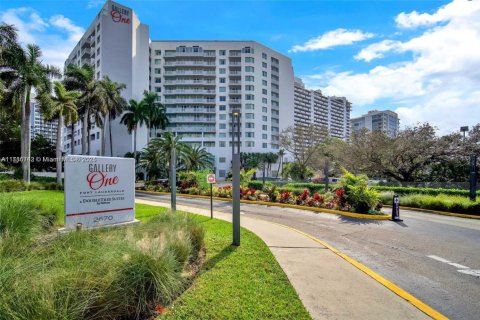 Condominio en venta en Fort Lauderdale, Florida, 1 dormitorio, 43.66 m2 № 1696031 - foto 16