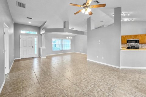 Casa en alquiler en Ocala, Florida, 3 dormitorios, 158.68 m2 № 1846549 - foto 3