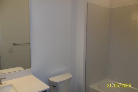 House in Stuart, Florida 3 bedrooms, 208.84 sq.m. № 1182778 - photo 1