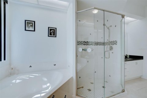 Villa ou maison à vendre à Bradenton, Floride: 2 chambres, 147.71 m2 № 621477 - photo 21