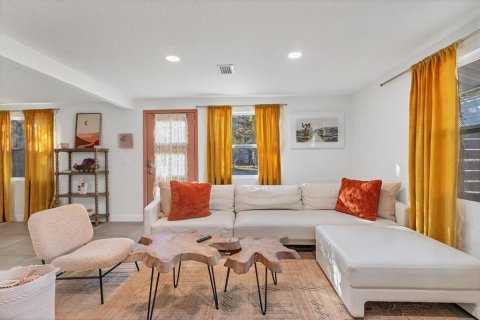 Villa ou maison à louer à Sarasota, Floride: 2 chambres, 133.97 m2 № 1816618 - photo 22