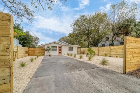Villa ou maison à louer à Sarasota, Floride: 2 chambres, 133.97 m2 № 1816618 - photo 3