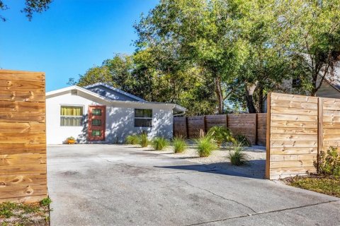 Villa ou maison à louer à Sarasota, Floride: 2 chambres, 133.97 m2 № 1816618 - photo 17