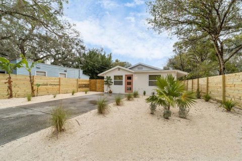 Villa ou maison à louer à Sarasota, Floride: 2 chambres, 133.97 m2 № 1816618 - photo 4