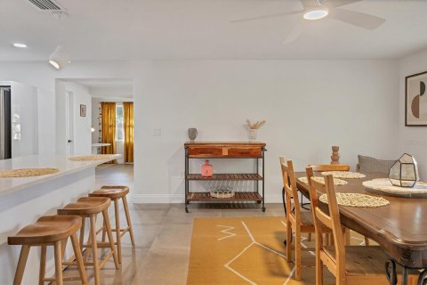 Villa ou maison à louer à Sarasota, Floride: 2 chambres, 133.97 m2 № 1816618 - photo 25