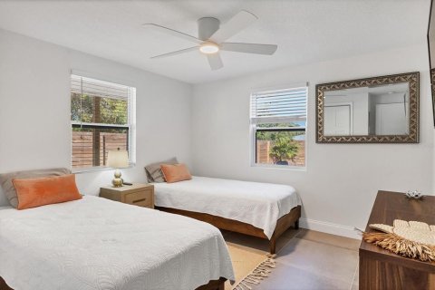 Villa ou maison à louer à Sarasota, Floride: 2 chambres, 133.97 m2 № 1816618 - photo 27