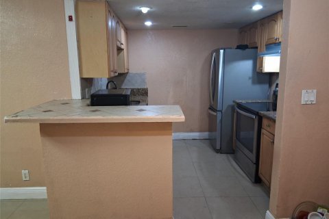Adosado en venta en North Lauderdale, Florida, 3 dormitorios, 122.82 m2 № 2154177 - foto 13