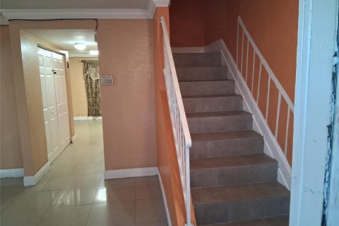 Adosado en venta en North Lauderdale, Florida, 3 dormitorios, 122.82 m2 № 2154177 - foto 4