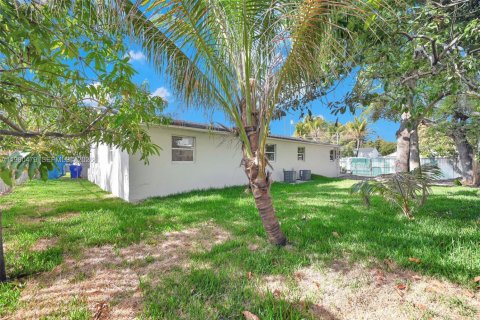 Propiedad comercial en venta en Miami, Florida, 153.29 m2 № 2043816 - foto 6