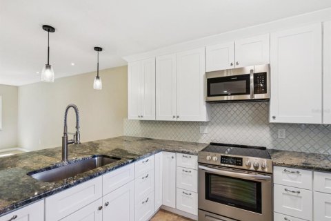 Copropriété à vendre à Palm Harbor, Floride: 2 chambres, 83.61 m2 № 1885714 - photo 6