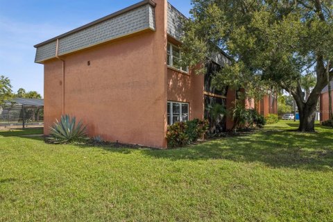 Copropriété à vendre à Palm Harbor, Floride: 2 chambres, 83.61 m2 № 1885714 - photo 2