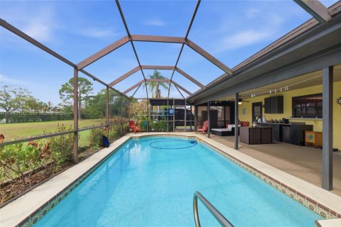 House in Port St. Lucie, Florida 2 bedrooms, 200.76 sq.m. № 2044791 - photo 6