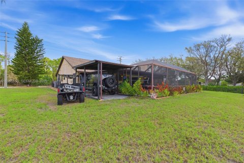 House in Port St. Lucie, Florida 2 bedrooms, 200.76 sq.m. № 2044791 - photo 8